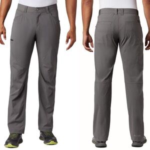 Columbia Men's Standard Silver Ridge II Stretch Hiking Pant in Grey | 42x32